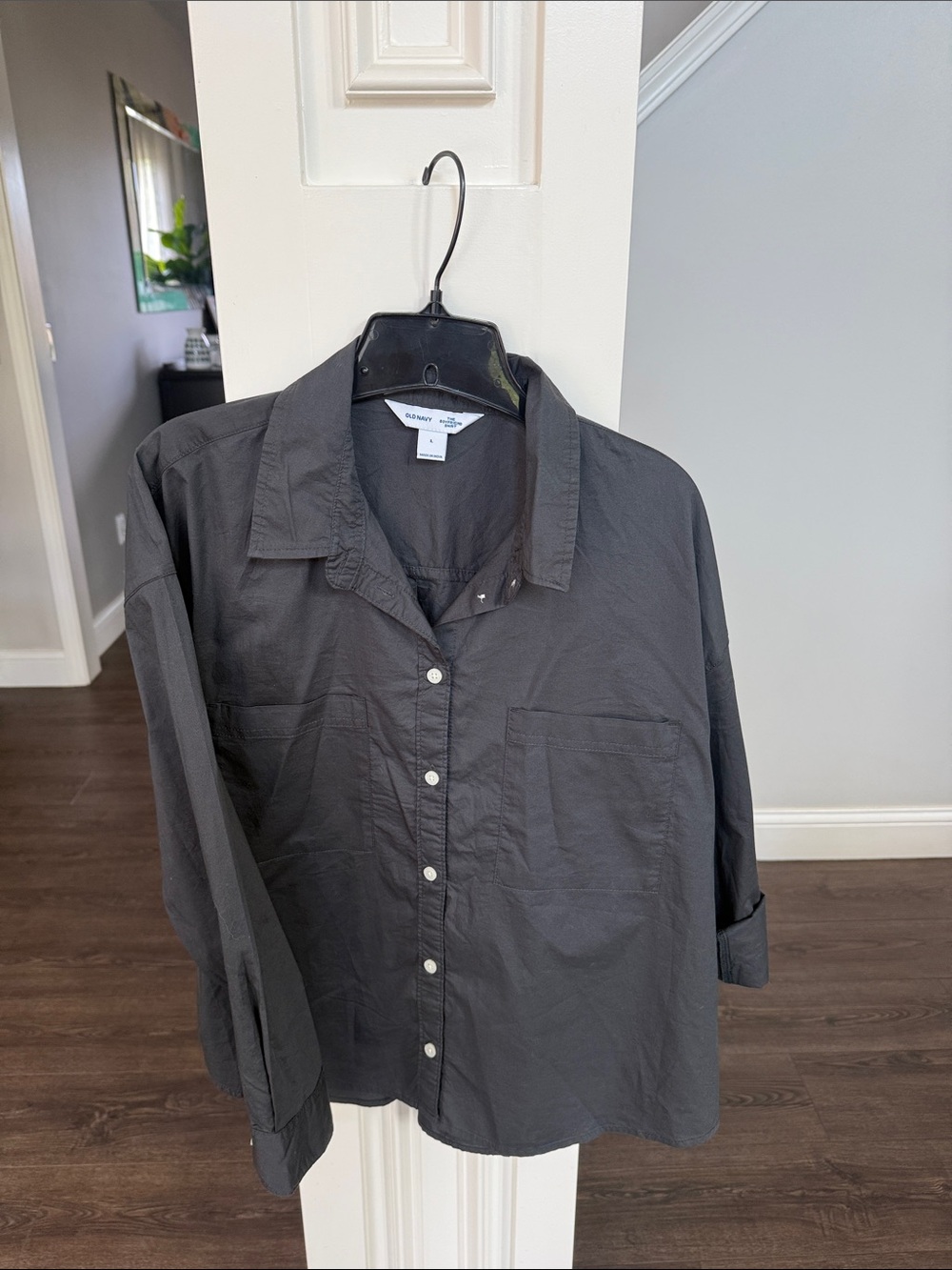 Old Navy NWT Ladies The Boyfriend Shirt Charcoal Button-Down Large